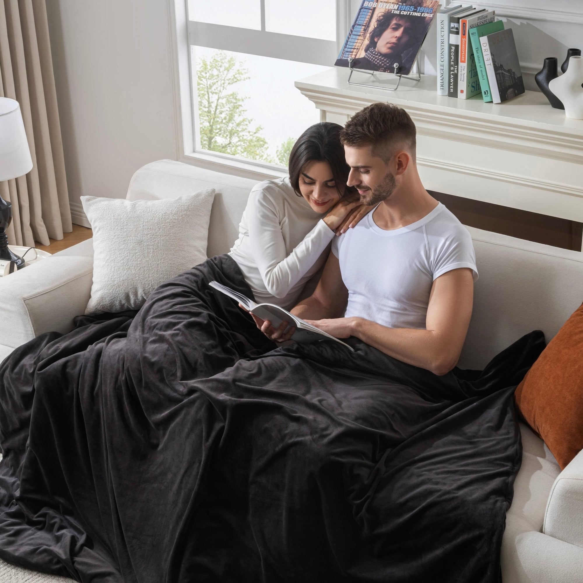 Throw Blanket How To Choose A Weighted Blanket For A Couple How To